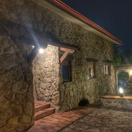 펜션 La Casita De Hortensias Ortigosa del Monte